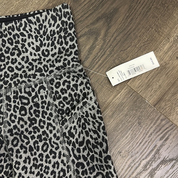 Strut This Remi Light Grey Legging Size Small - Picture 8 of 14